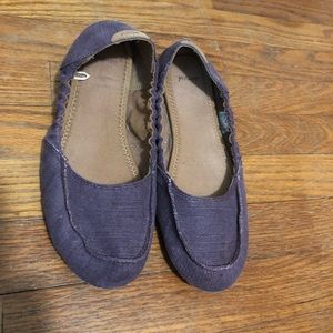 Sanuk loafers